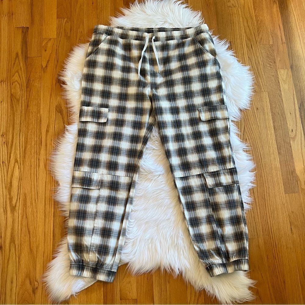 Women’s Love Love Love Plaid Pants Size 3X Joggers